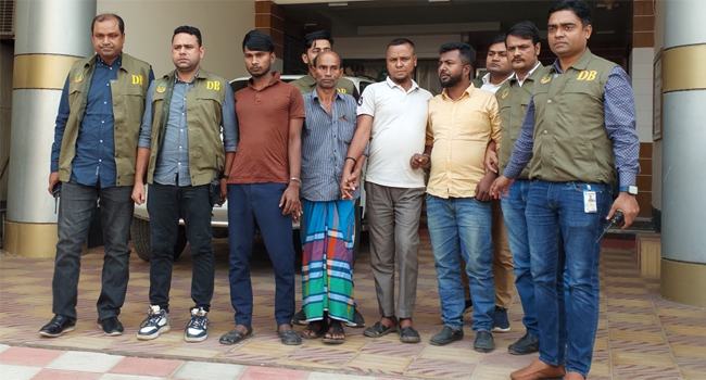 গাজীপুরে বিএনপির ৪ নেতাকর্মী গ্রেফতার