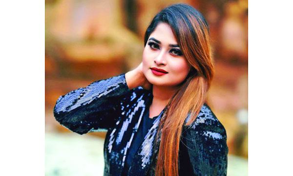 কাতার মাতালেন শিরীন শিলা