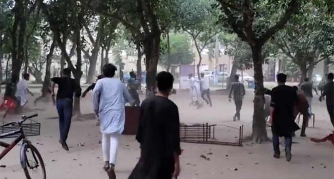 রাবিতে ছাত্রলীগের ২ গ্রুপের মধ্যে সংঘর্ষ
