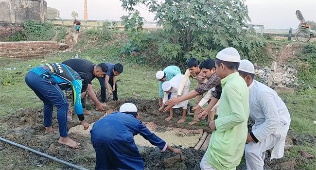 নওমুসলিমের লাশ গ্রহণ করেনি পরিবার, দাফন করল ‘ব্রাহ্মণবাড়িয়া বাতিঘর’