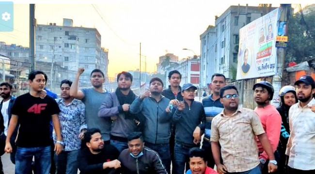 অবরোধের সমর্থনে ঢাবি ছাত্রদলের মিছিল