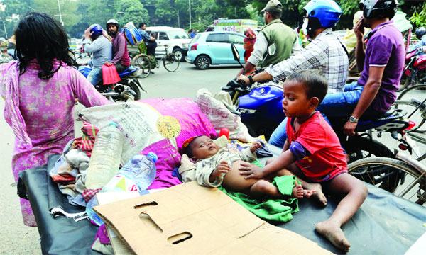 ঢাকা-চট্টগ্রাম মহাসড়কে তীব্র যানজটে দুর্ভোগ