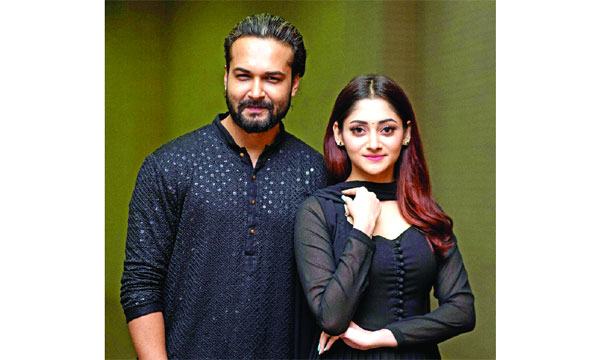 তিন সিনেমায় আদর-পূজা