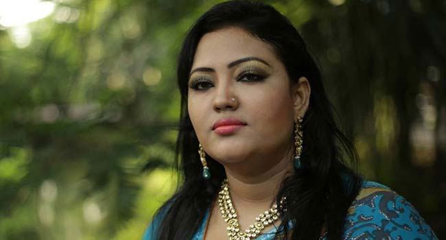 এবার আচরণবিধি লঙ্ঘনের অভিযোগে মমতাজকে শোকজ