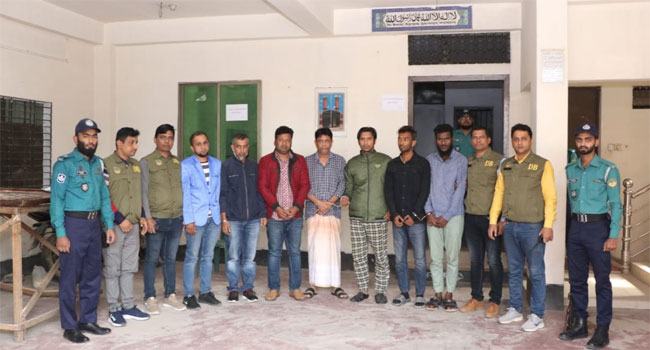 গাজীপুরে ট্রেনে নাশকতায় জড়িত থাকার অভিযোগে গ্রেফতার ৭