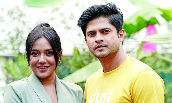 সকালের ‘বসগিরি’তে নিলয়-মাহি