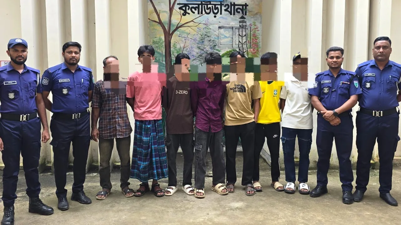 কুলাউড়ায় ইয়াবাসহ ৭ মাদক কারবারি গ্রেফতার