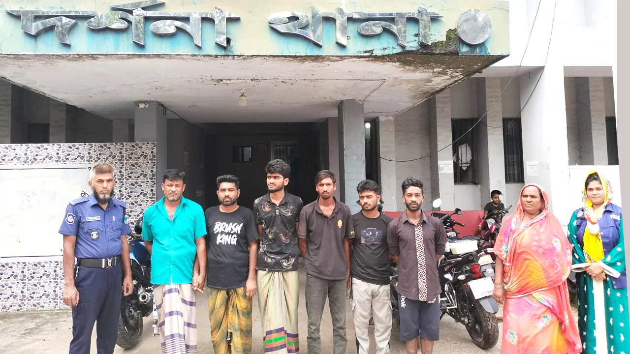 দর্শনায় মাদক কারবার ও চুরির দায়ে ৭ জনের কারাদণ্ড