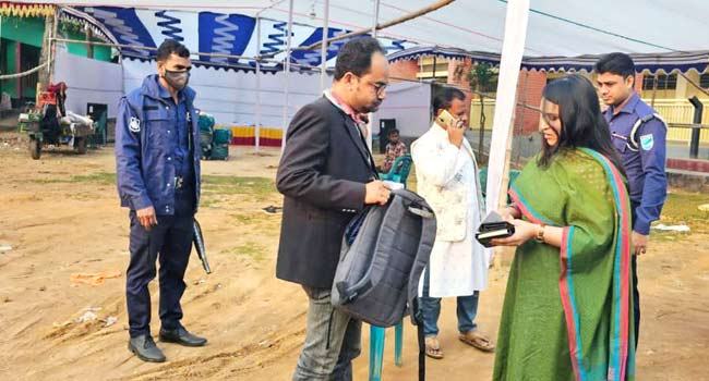 নির্বাচনী জনসভায় ভোজের আয়োজন করায় নৌকার সমর্থককে জরিমানা