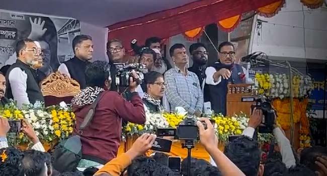 দেশকে অস্বাভাবিক সরকারের হাতে তুলে দেয়ার যড়যন্ত্র চলছে : কাদের