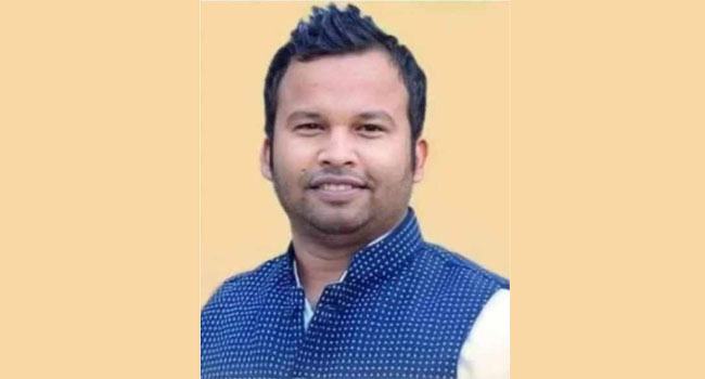 রূপগঞ্জের সেই ছাত্রলীগ নেতাকে খুঁজছে পুলিশ