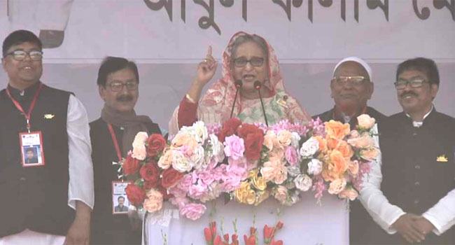নৌকা মানুষের জীবনমান উন্নত করেছে : প্রধানমন্ত্রী