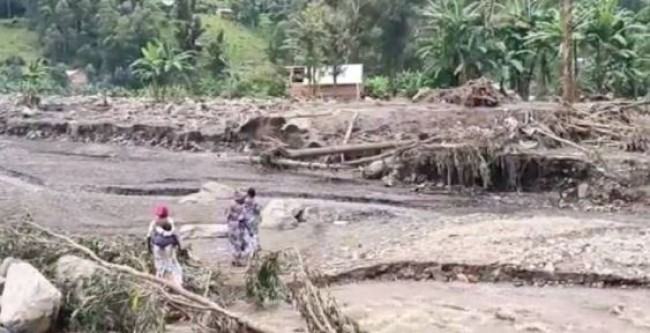 কঙ্গোয় বন্যায় একই পরিবারের ১০ জনসহ নিহত ২২