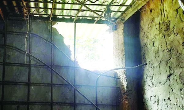 চান্দিনায় দোকানে চুরি : স্বর্ণ ও ১২ লাখ টাকা লুট