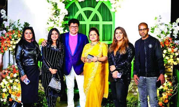দিঠির নিমন্ত্রণে আলোকিত সন্ধ্যায় তারা