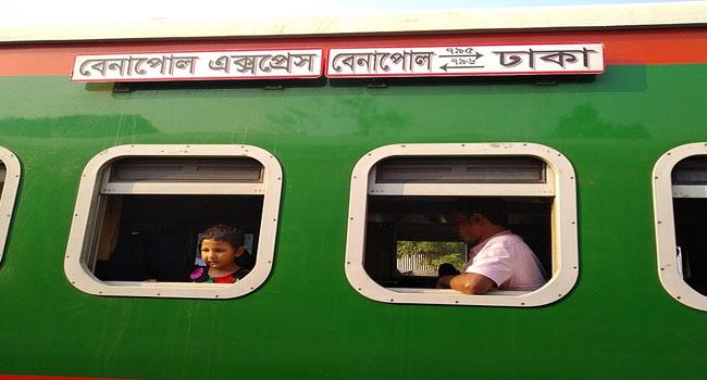 ৫ দিন পর ঢাকার উদ্দেশে বেনাপোল ছাড়লো ‘বেনাপোল এক্সপ্রেস’