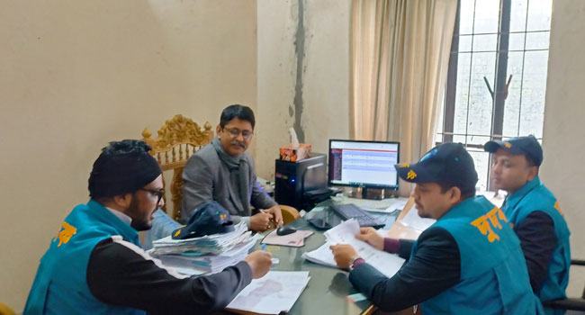 শরীয়তপুর বিআরটিএ অফিসে দুদকের অভিযান