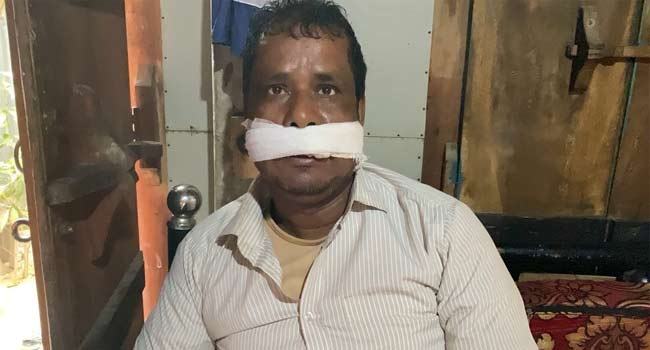 সিরাজদিখানে লেগুনাকে গতিরোধ করে ডাকাতি