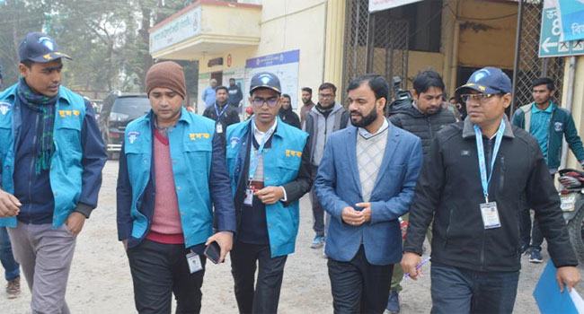 রাজশাহীতে বিআরটিএ অফিসে দুদকের অভিযান