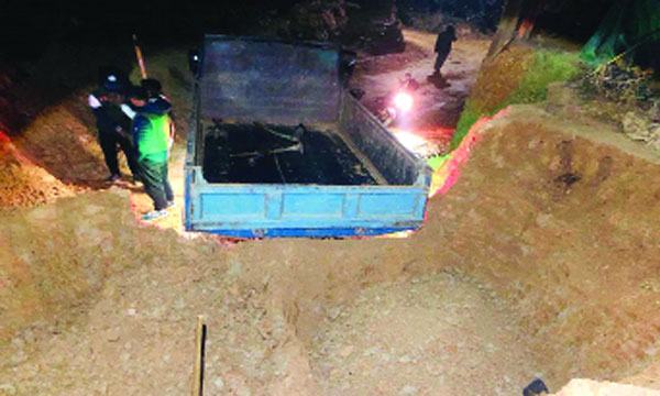 উখিয়ায় পাহাড় কাটায় জড়িত জনপ্রতিনিধি