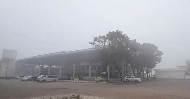 ঘন কুয়াশার কারণে দুপুর পর্যন্ত সৈয়দপুরে বিমান উঠানামা করেনি