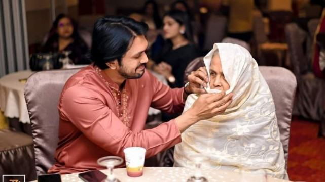 আরিফিন শুভর মা মারা গেছেন