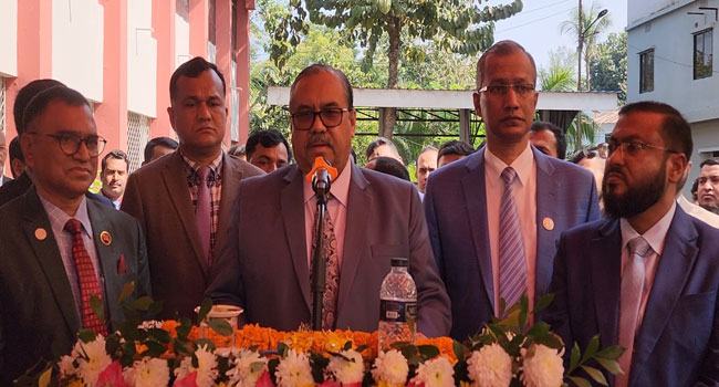‘বিচার ব্যবস্থার উন্নয়নে আদালতগুলোতে অবকাঠামোগত সুবিধা বাড়ানো হচ্ছে’ : প্রধান বিচারপতি