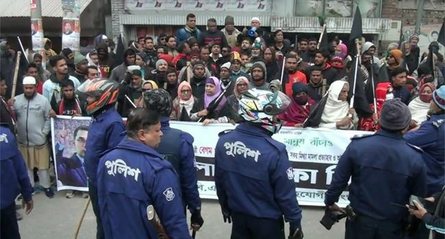 নাটোরে বিএনপির পতাকা মিছিল-সমাবেশে পুলিশের বাধা