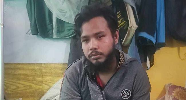 রাবিতে শিবির সন্দেহে এক শিক্ষার্থীকে পুলিশের কাছে সোপর্দ