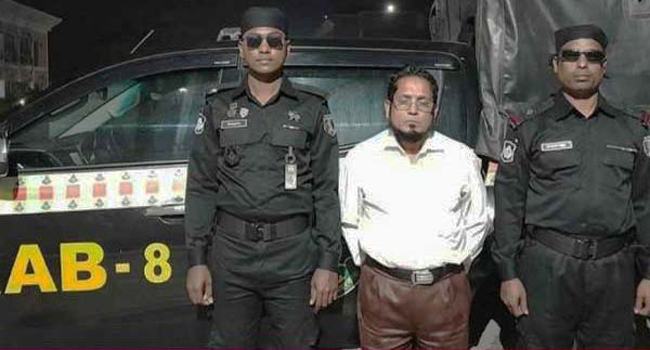সাজা এড়াতে ২৭ বছর পলাতক, অবশেষে গ্রেফতার
