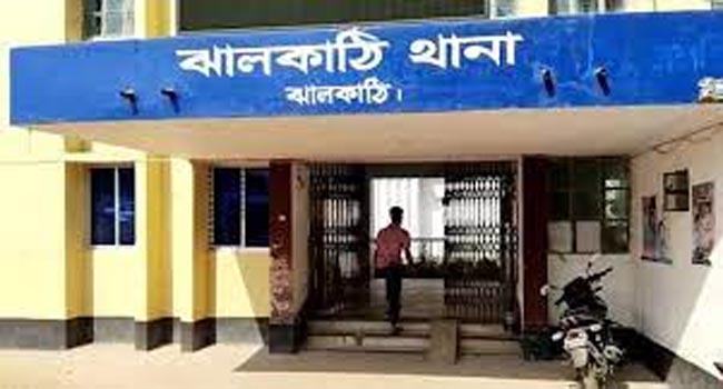 ঝালকাঠি থানায় তরুণীর আত্মহত্যার চেষ্টা