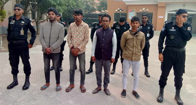 পিরোজপুরে হত্যা মামলায় বর্তমান ইউপি চেয়ারম্যানসহ গ্রেফতার ৮