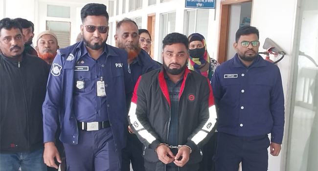 বুড়িচংয়ে হত্যার দায়ে ৩ জনকে যাবজ্জীবন কারাদণ্ড