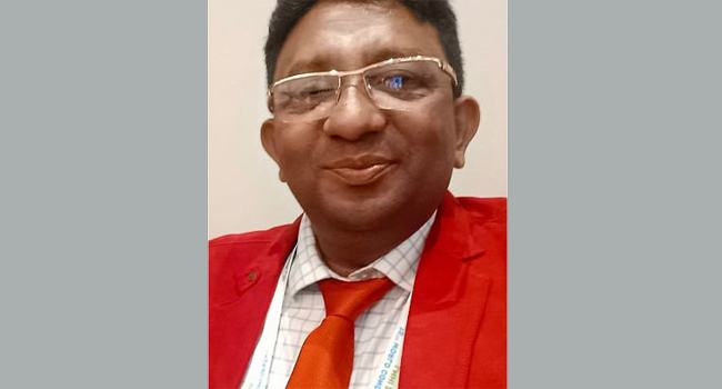 অনুমতি ছাড়াই ১৭ দিন কলেজ বন্ধ রেখে বিদেশ গমন, ডিসির শোকজ