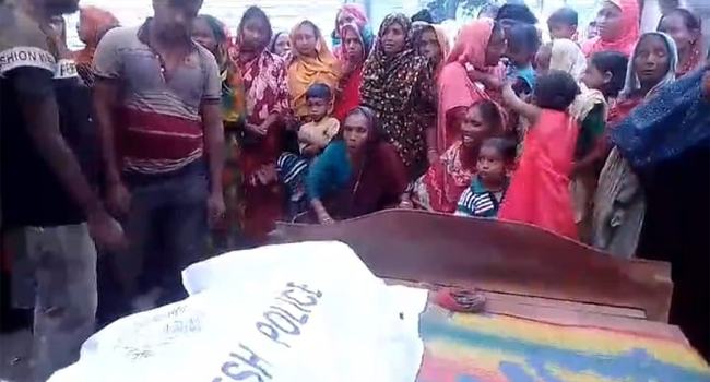 কেক কাটা নিয়ে স্ত্রীর সাথে ঝগড়া, আত্মহত্যা করল স্বামী