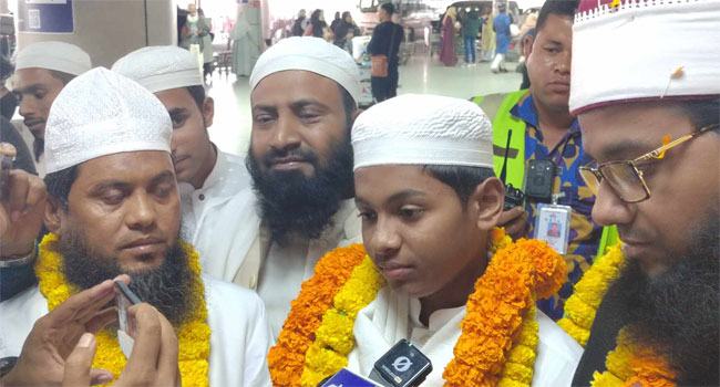 আলজিয়ার্স আন্তর্জাতিক কোরআন প্রতিযোগিতায় বিশ্বজয়ী হাফেজ বশিরকে সংবর্ধনা
