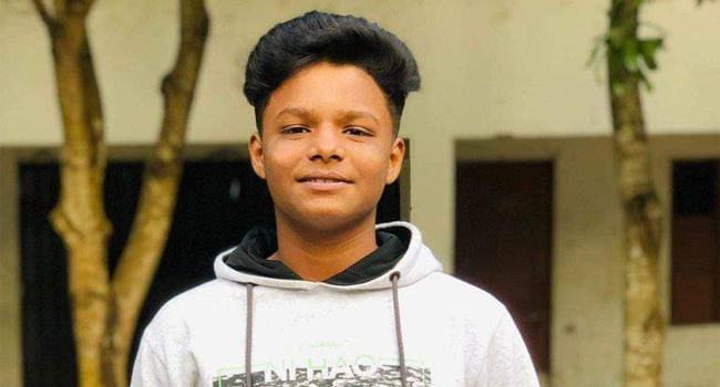 শ্রীনগরে ছাত্রীদের উত্যক্তের প্রতিবাদ কারায় ছরিকাঘাতে স্কুলছাত্র নিহত
