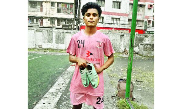 সাইকেল বিক্রি করে বুট কিনেছি