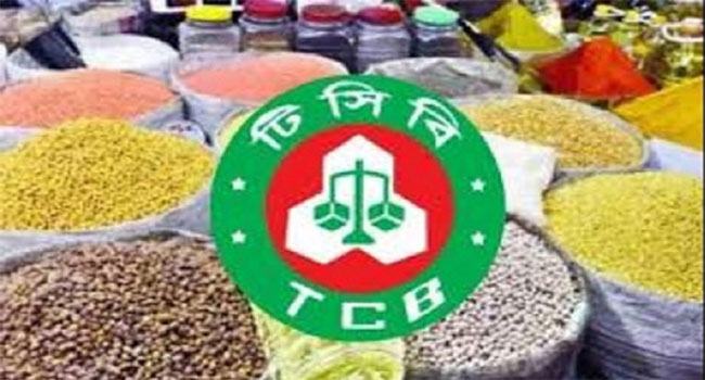 টিসিবির দোকানে বৃদ্ধার কপালে জুটল তেলের বদলে মারধর