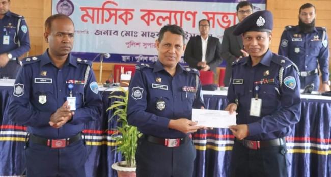 চকরিয়া থানার মোহাম্মদ আলী জেলার শ্রেষ্ঠ ওসি মনোনীত