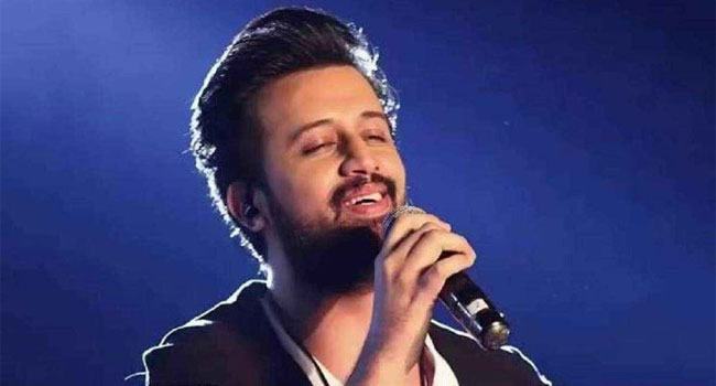 ভুলবশত অনুপযুক্ত ‘গান’ গাওয়ার জন্য আল্লাহর কাছে ক্ষমা চান আতিফ আসলাম