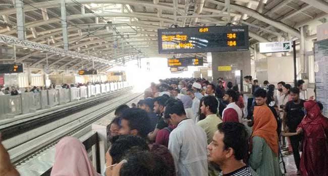 আবারো ত্রুটির কারণে বন্ধ মেট্রোরেল চলাচল