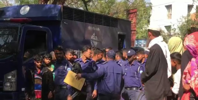 মিয়ানমার থেকে আসা অস্ত্রসহ রোহিঙ্গারা গুরুত্বপূর্ণ তথ্য দিয়েছে : পুলিশ