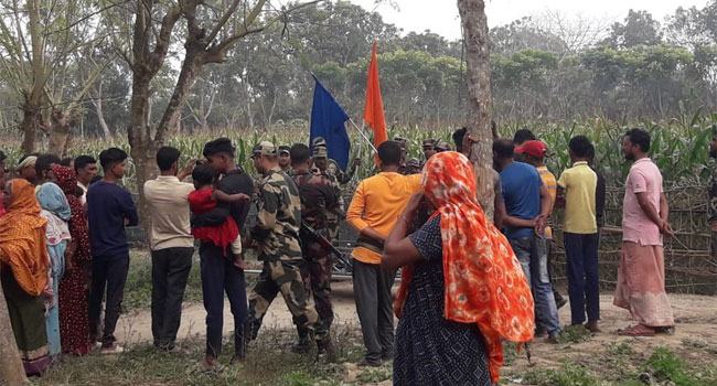 সীমান্তে এলো লাশ, শেষবারের মতো বোনকে দেখলেন ভাইয়েরা