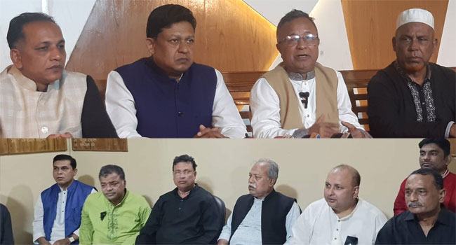 চকরিয়ায় শহীদ মিনারে ফুল দেয়া নিয়ে আ’লীগের পাল্টাপাল্টি সংবাদ সম্মেলন
