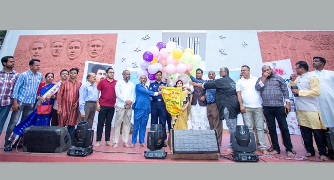ফেনীতে শুরু হলো ৬ দিনব্যাপী বই মেলা