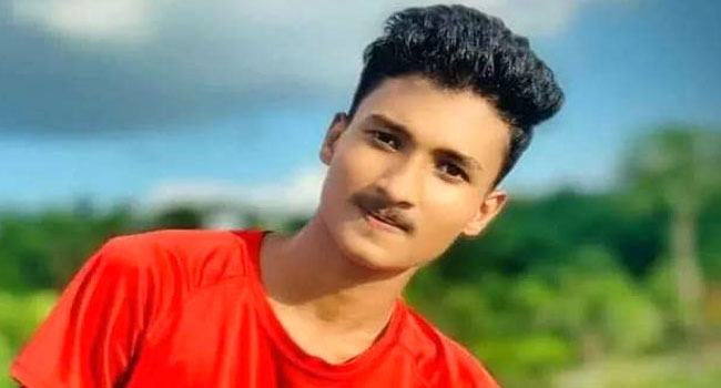 চুয়াডাঙ্গায় মোটরসাই‌কে‌লের নিয়ন্ত্রণ হা‌রি‌য়ে আরোহী নিহত