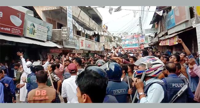 পিরোজপুরে মুক্তিযোদ্ধা প্রজন্ম লীগ সভাপতিকে কুপিয়ে জখমকে কেন্দ্র করে উত্তেজনা