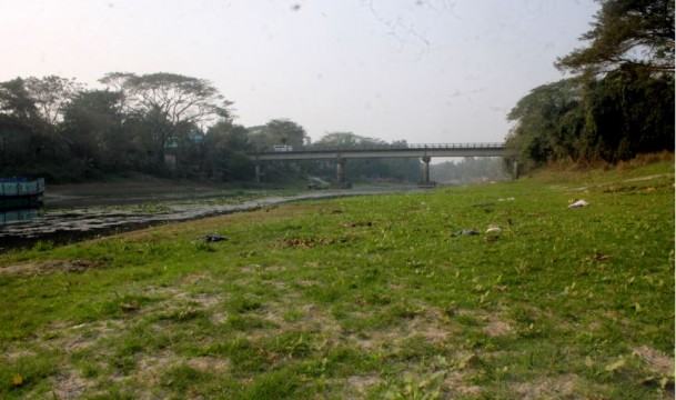 উচ্ছ্ল ইছামতি এখন মরা খাল