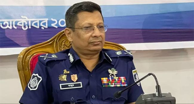 মাদকের সাথে জড়িত থাকলে চাকরি হারাবেন পুলিশ কর্মকর্তারা : আইজিপি